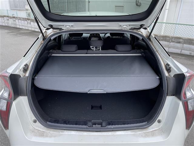 プリウス A ETC、純正ナビ、バックカメラ(16枚目)