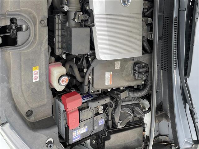 プリウス A ETC、純正ナビ、バックカメラ(19枚目)