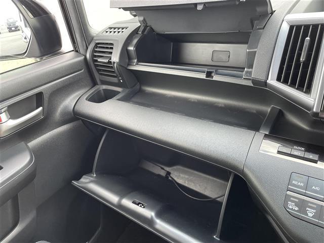 ステップワゴンスパーダ Z クールスピリット ETC、後席モニター、バックカメラ(18枚目)