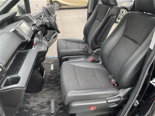 ステップワゴンスパーダ Z クールスピリット ETC、後席モニター、バックカメラ(25枚目)