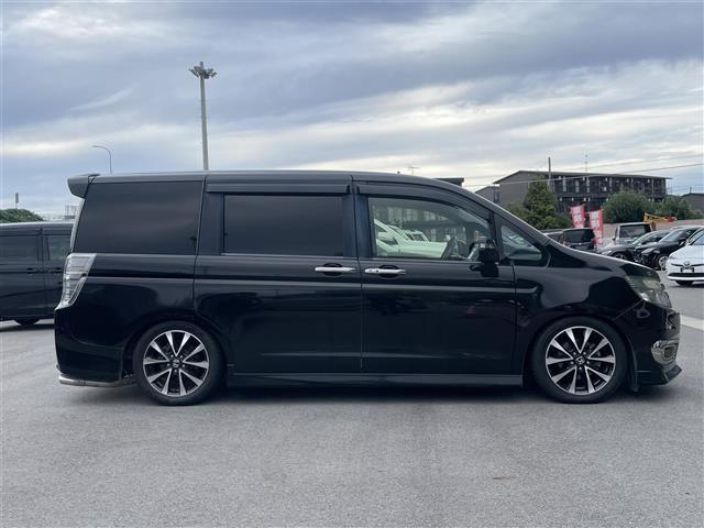 ステップワゴンスパーダ Z クールスピリット ETC、後席モニター、バックカメラ(32枚目)