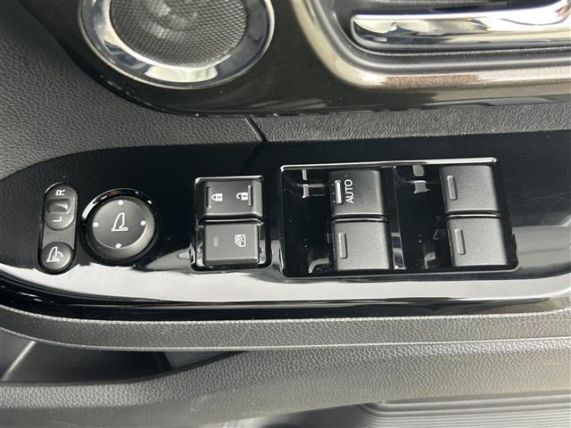 Ｎ－ＢＯＸカスタム Ｇ・Ｌホンダセンシング　純正ナビ　バックカメラ　片側パワスラ　ＬＥＤ（17枚目）