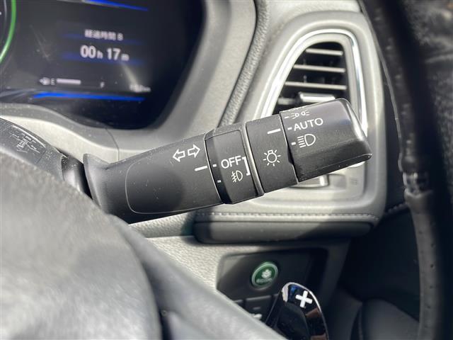 ヴェゼル ハイブリッドＺ　ＥＴＣ、社外ナビ、クルコン（15枚目）