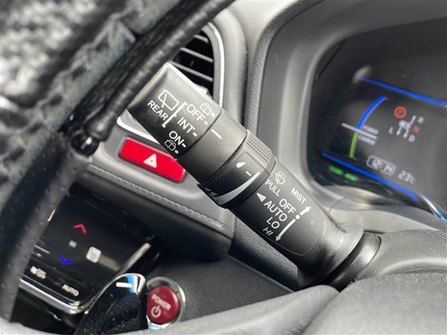 ヴェゼル ハイブリッドＺ　ＥＴＣ、社外ナビ、クルコン（16枚目）