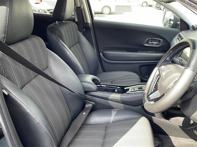 ヴェゼル ハイブリッドＺ　ＥＴＣ、社外ナビ、クルコン（20枚目）