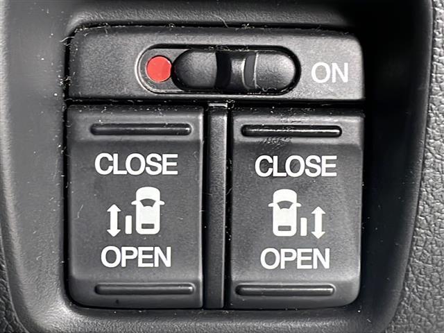 Ｎ－ＢＯＸカスタム Ｇ・ターボＬパッケージ　純正８型ナビ　両側電動　衝突軽減　クルコン（9枚目）