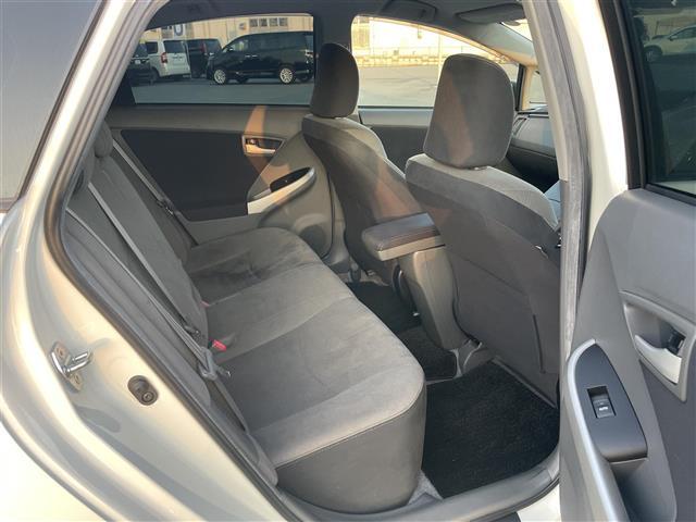 プリウス S LEDエディション Pスタート、ナビ、ETC,TV(4枚目)