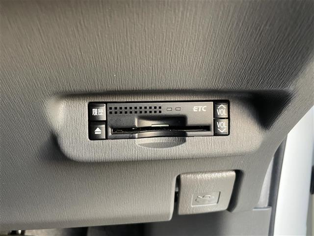 プリウス S LEDエディション Pスタート、ナビ、ETC,TV(12枚目)