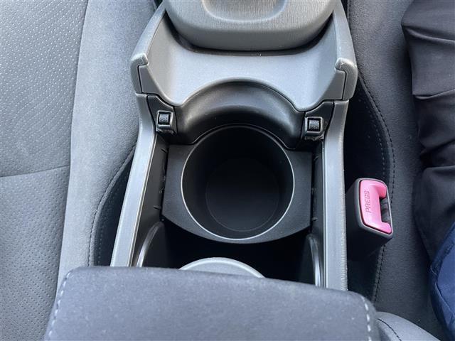 プリウス S LEDエディション Pスタート、ナビ、ETC,TV(21枚目)