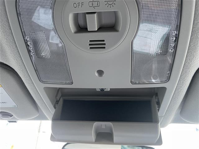 プリウス S LEDエディション Pスタート、ナビ、ETC,TV(25枚目)