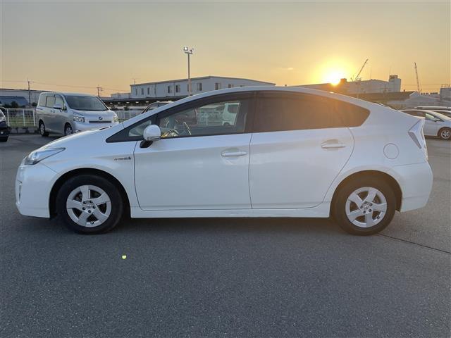 プリウス S LEDエディション Pスタート、ナビ、ETC,TV(33枚目)