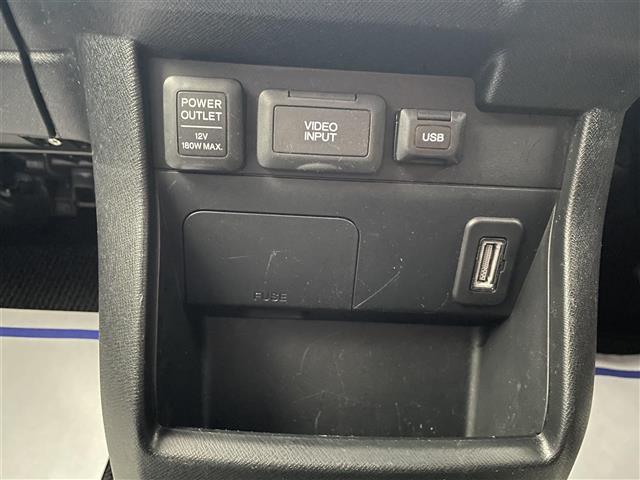 ステップワゴンスパーダ インターナビ　パワーエディション　ＥＴＣ、両側ＰＳＤ、純正ナビ（8枚目）