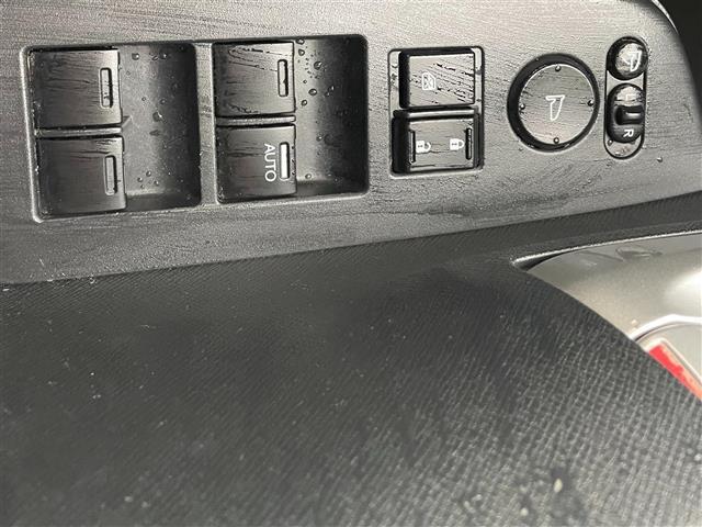 ステップワゴンスパーダ インターナビ　パワーエディション　ＥＴＣ、両側ＰＳＤ、純正ナビ（15枚目）