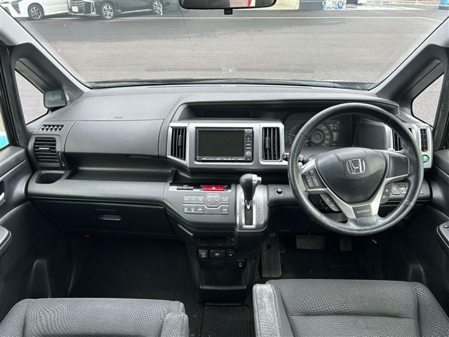 ステップワゴンスパーダ インターナビ　パワーエディション　ＥＴＣ、両側ＰＳＤ、純正ナビ（40枚目）