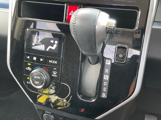 タンク カスタムＧ　Ｓ　ナビ　フルセグＴＶ　両側電動スライドドア（7枚目）