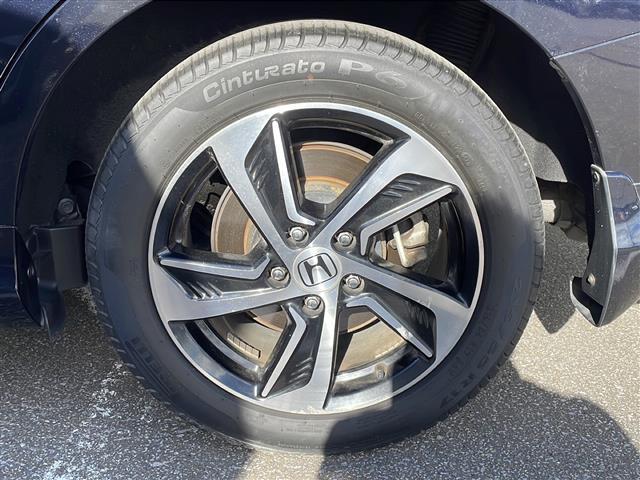 オデッセイ アブソルート・Ｘホンダセンシング　・４ＷＤ・社外ナビ・フルセグＴＶ・Ｂｌｕｅｔｏｏｔｈ・フリップダウンモニター・両側パワースライドドア・衝突軽減装置・横滑り抑制装置・レーンキープアシスト・レーダークルーズコントロール（39枚目）