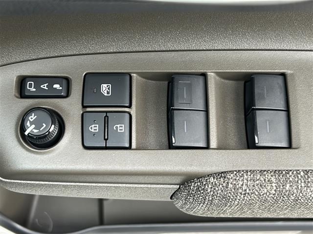 シエンタ ハイブリッドＺ　・４ＷＤ・寒冷地仕様・純正メーカーＯＰナビ・ディスプレイオーディオ・ＡＭ／ＦＭ／ＢＴ／ＴＶ・両側パワースライドドア・衝突軽減装置・レーンキープアシスト・横滑り抑制装置・全方位バックカメラ（18枚目）