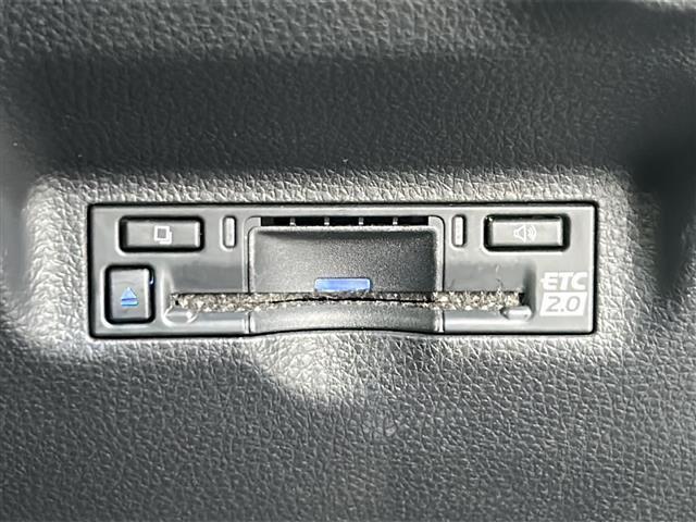 シエンタ ハイブリッドＺ　・４ＷＤ・寒冷地仕様・純正メーカーＯＰナビ・ディスプレイオーディオ・ＡＭ／ＦＭ／ＢＴ／ＴＶ・両側パワースライドドア・衝突軽減装置・レーンキープアシスト・横滑り抑制装置・全方位バックカメラ（19枚目）