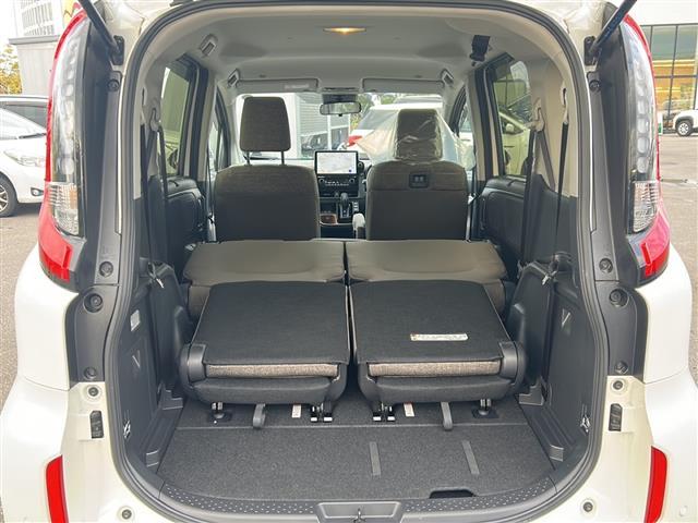 シエンタ ハイブリッドＺ　・４ＷＤ・寒冷地仕様・純正メーカーＯＰナビ・ディスプレイオーディオ・ＡＭ／ＦＭ／ＢＴ／ＴＶ・両側パワースライドドア・衝突軽減装置・レーンキープアシスト・横滑り抑制装置・全方位バックカメラ（28枚目）