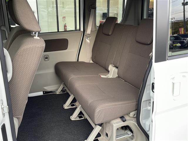 開放感のあるショールームで、ゆっくりとおクルマ選びをお楽しみいただけます。キッズスペースなどもご用意しておりますので小さなお子様連れのお客様も安心してご来場ください！！