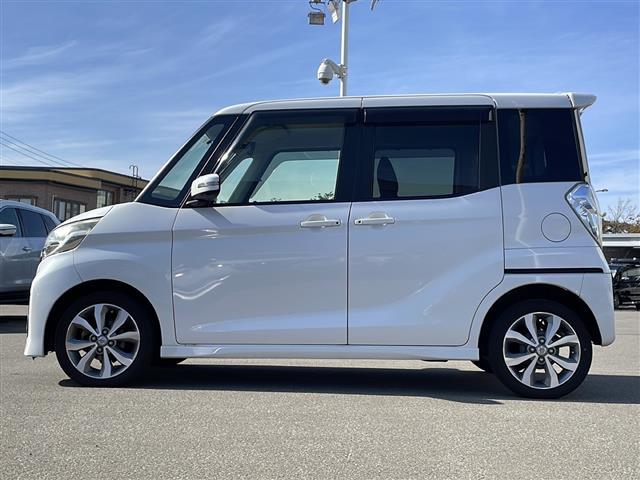 デイズルークス ハイウェイスター X Gパッケージ ・4WD・純正ナビ・全方位カメラ・フルセグTV・Bluetooth・両側パワースライドドア・エンジンスターター・スマートキー・シートヒーター・ETC・純正15AW・純正フォグ・(32枚目)