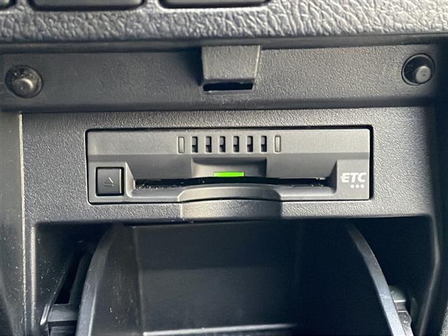 アルファード 2.5S Cパッケージ 寒冷地仕様/4WD/本革シート/純正ナビ/フリップダウンモニター/純正エンジンスターター/フルセグ/CD/DVD/Blu-ray/Bluetooth/バックカメラ/前後ドラレコ(20枚目)