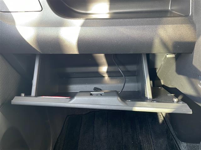 店頭販売もしておりますので、先に在庫が無くなってしまうこともございます。気になる車はまずはお問い合わせください！