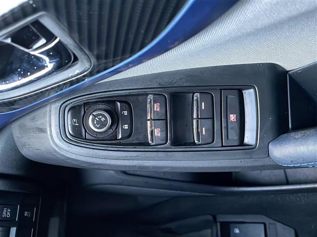 XV アドバンス 4WD/衝突軽減ブレーキ/ブラインドスポットモニター/レーンキープアシスト/レーダークルーズコントロール/社外SDナビ/フルセグ/バックカメラ/ドライブレコーダー/ETC(19枚目)