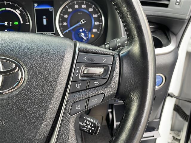 ヴェルファイアハイブリッド Ｚ　ゴールデンアイズ　４ＷＤ／純正メーカーＯＰナビ／フルセグ／ＣＤ／ＤＶＤ／ＢＴ／両側パワースライドドア／フリップダウンモニター／サンルーフ／衝突軽減ブレーキ／レーンキープアシスト／レーダークルーズコントロール（8枚目）