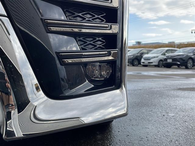 ヴェルファイアハイブリッド Ｚ　ゴールデンアイズ　４ＷＤ／純正メーカーＯＰナビ／フルセグ／ＣＤ／ＤＶＤ／ＢＴ／両側パワースライドドア／フリップダウンモニター／サンルーフ／衝突軽減ブレーキ／レーンキープアシスト／レーダークルーズコントロール（38枚目）