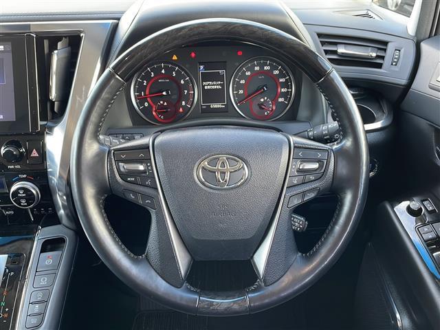 アルファード ２．５Ｓ　Ｃパッケージ　４ＷＤ／純正メーカーＯＰナビ／フルセグ／ＣＤ／ＤＶＤ／ＢＴ／両側パワースライドドア／フリップダウンモニター／衝突軽減ブレーキ／レーンキープアシスト／クルーズコントロール／横滑り抑制装置（4枚目）