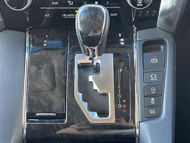 アルファード ２．５Ｓ　Ｃパッケージ　４ＷＤ／純正メーカーＯＰナビ／フルセグ／ＣＤ／ＤＶＤ／ＢＴ／両側パワースライドドア／フリップダウンモニター／衝突軽減ブレーキ／レーンキープアシスト／クルーズコントロール／横滑り抑制装置（16枚目）