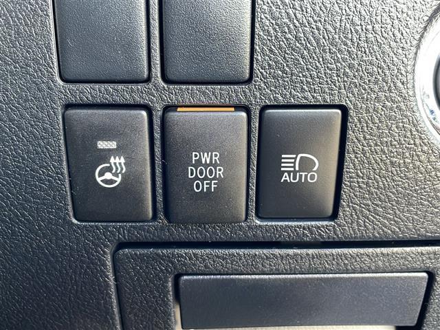 アルファード ２．５Ｓ　Ｃパッケージ　４ＷＤ／純正メーカーＯＰナビ／フルセグ／ＣＤ／ＤＶＤ／ＢＴ／両側パワースライドドア／フリップダウンモニター／衝突軽減ブレーキ／レーンキープアシスト／クルーズコントロール／横滑り抑制装置（17枚目）