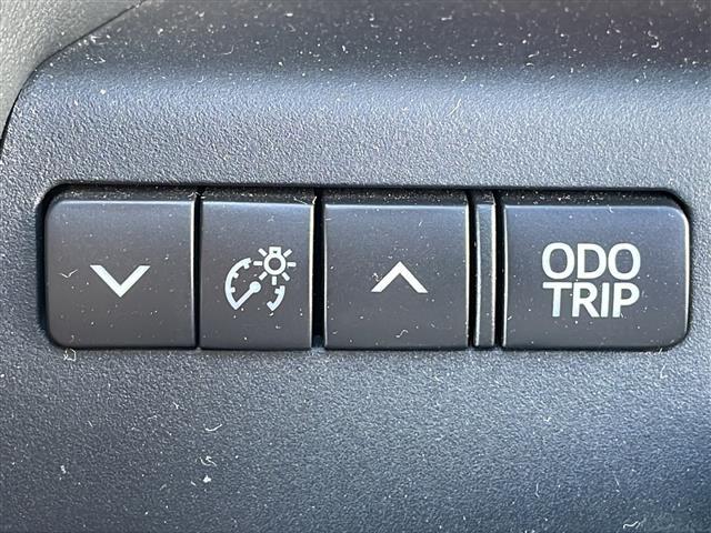 アルファード ２．５Ｓ　Ｃパッケージ　４ＷＤ／純正メーカーＯＰナビ／フルセグ／ＣＤ／ＤＶＤ／ＢＴ／両側パワースライドドア／フリップダウンモニター／衝突軽減ブレーキ／レーンキープアシスト／クルーズコントロール／横滑り抑制装置（18枚目）