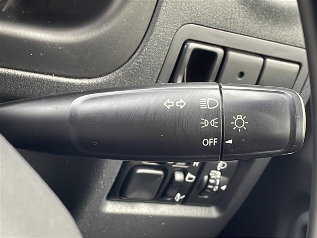 ジムニー ランドベンチャー ・4WD・社外CD・ライトレベライザー・フォグ・ルーフレール・シートヒーター・オートライト・純正16AW(8枚目)