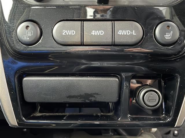 ジムニー ランドベンチャー ・4WD・社外CD・ライトレベライザー・フォグ・ルーフレール・シートヒーター・オートライト・純正16AW(12枚目)