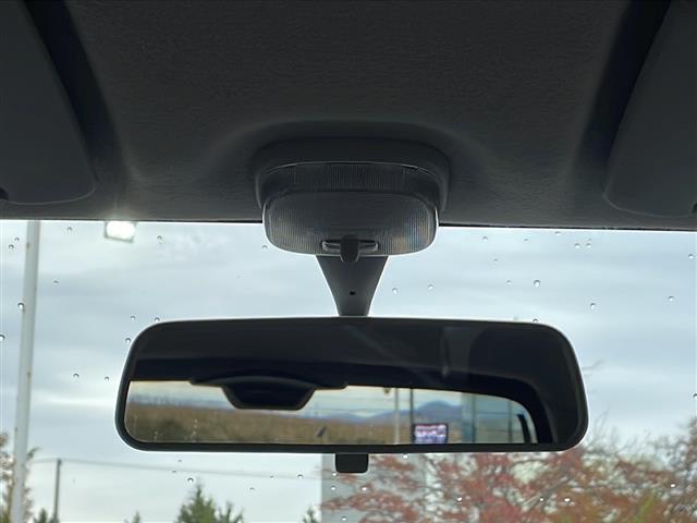 ジムニー ランドベンチャー ・4WD・社外CD・ライトレベライザー・フォグ・ルーフレール・シートヒーター・オートライト・純正16AW(15枚目)