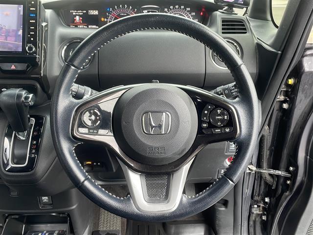 Ｎ－ＢＯＸカスタム Ｇ・Ｌターボホンダセンシング　・純正ＯＰナビ・バックカメラ・フルセグ／ＣＤ／ＤＶＤ／ＢＴ・社外フリップダウンモニター・両側パワースライドドア・衝突軽減ブレーキ・レーンキープアシスト・追従型クルーズコントロール（14枚目）