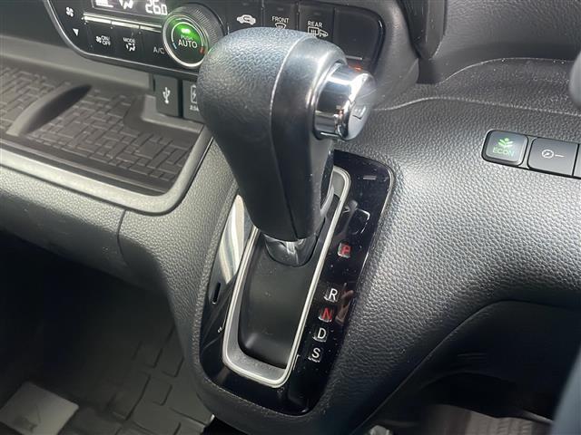 Ｎ－ＢＯＸカスタム Ｇ・Ｌターボホンダセンシング　・純正ＯＰナビ・バックカメラ・フルセグ／ＣＤ／ＤＶＤ／ＢＴ・社外フリップダウンモニター・両側パワースライドドア・衝突軽減ブレーキ・レーンキープアシスト・追従型クルーズコントロール（15枚目）