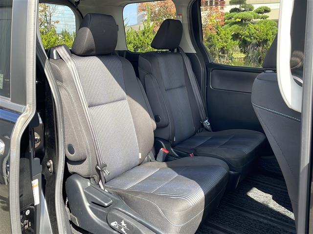 ヴォクシー ＺＳ　煌　・寒冷地仕様・ＡＬＰＩＮＥ１０型ナビ・ＡＬＰＩＮＥ１２．８型フリップダウンモニター・バックカメラ／フロントカメラ・フルセグ／Ｂｌｕｅｔｏｏｔｈ・両側パワースライドドア・衝突軽減ブレーキ（17枚目）