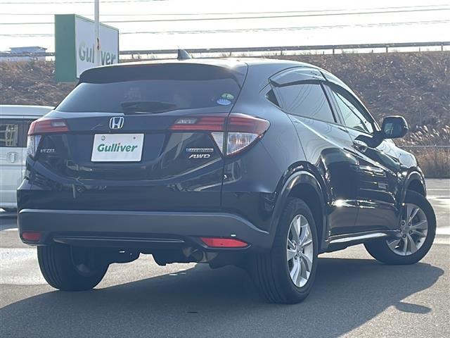 ヴェゼル ハイブリッドX 純正ナビ/バックカメラ/Bluetooth/衝突軽減ブレーキ/クルーズコントロール/プッシュスタート/スマートキー/パドルシフト/純正16AW/純正LEDヘッドライト/純正フォグ(4枚目)