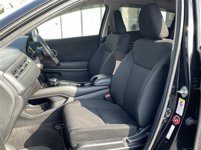 ヴェゼル ハイブリッドX 純正ナビ/バックカメラ/Bluetooth/衝突軽減ブレーキ/クルーズコントロール/プッシュスタート/スマートキー/パドルシフト/純正16AW/純正LEDヘッドライト/純正フォグ(20枚目)