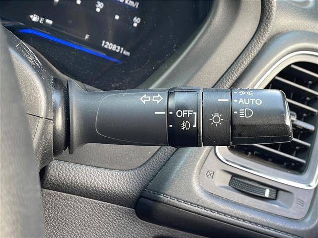 ヴェゼル ハイブリッドX 純正ナビ/バックカメラ/Bluetooth/衝突軽減ブレーキ/クルーズコントロール/プッシュスタート/スマートキー/パドルシフト/純正16AW/純正LEDヘッドライト/純正フォグ(29枚目)