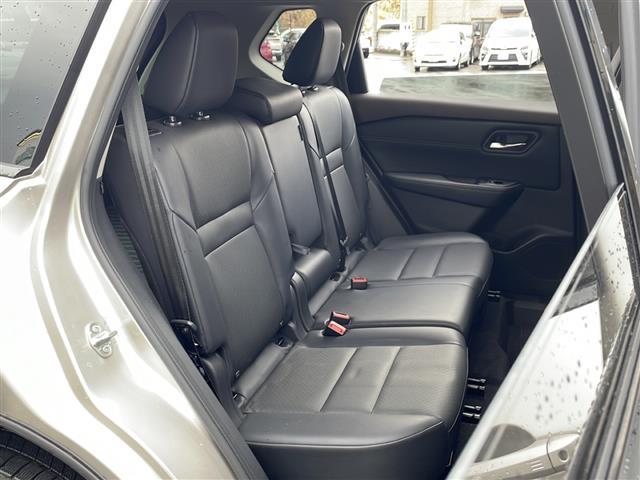 エクストレイル Ｘ　ｅ－４ＯＲＣＥ　・ワンオーナー・プロパイロット・レーダークルーズコントロール・レーンキープアシスト・プロパイロットパーキング・ディスプレイオーディオ・バックカメラ・Ｂｌｕｅｔｏｏｔｈ／ＨＤＭＩ・ＥＴＣ（25枚目）