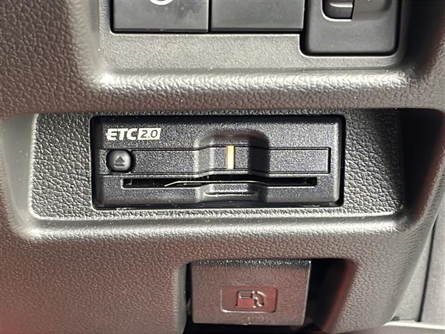 スペーシアカスタム ハイブリッドXSターボ ワンオーナー/4WD/純正ナビ/全方位カメラ/Bluetooth/フルセグ/衝突軽減ブレーキ/レーンキープアシスト/レーダークルーズコントロール/シートヒーター/ミラーヒーター(17枚目)