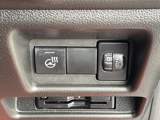 スペーシアカスタム ハイブリッドXSターボ ワンオーナー/4WD/純正ナビ/全方位カメラ/Bluetooth/フルセグ/衝突軽減ブレーキ/レーンキープアシスト/レーダークルーズコントロール/シートヒーター/ミラーヒーター(18枚目)