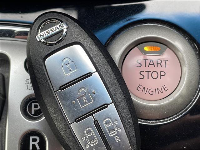 セレナ 4WD/純正SDナビ/DVD/BT/フルセグTV/両側パワースライドドア/衝突被害軽減ブレーキ/クルーズコントロール/レーンキープアシスト/横滑り防止装置/コーナーセンサー/アラウンドビューモニター(10枚目)