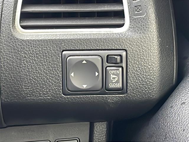 セレナ 4WD/純正SDナビ/DVD/BT/フルセグTV/両側パワースライドドア/衝突被害軽減ブレーキ/クルーズコントロール/レーンキープアシスト/横滑り防止装置/コーナーセンサー/アラウンドビューモニター(19枚目)