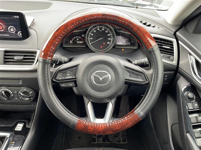 アクセラスポーツ 15C 4WD/純正ナビ/フルセグTV/CD/DVD/Bluetooth/バックカメラ/衝突被害軽減ブレーキ/レーンキープアシスト/コーナーアシスト/LEDヘッドライト/フォグランプ/横滑り防止装置(4枚目)