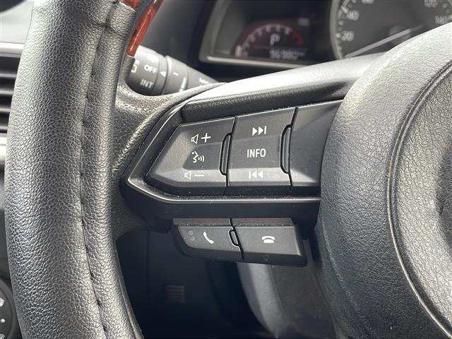 アクセラスポーツ 15C 4WD/純正ナビ/フルセグTV/CD/DVD/Bluetooth/バックカメラ/衝突被害軽減ブレーキ/レーンキープアシスト/コーナーアシスト/LEDヘッドライト/フォグランプ/横滑り防止装置(7枚目)